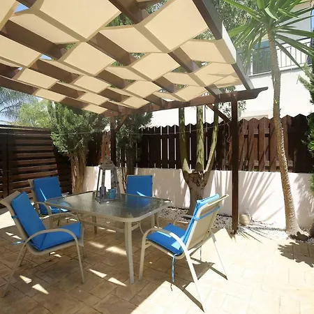 Сasa de vacaciones Unique Luxurious Ayia Napa